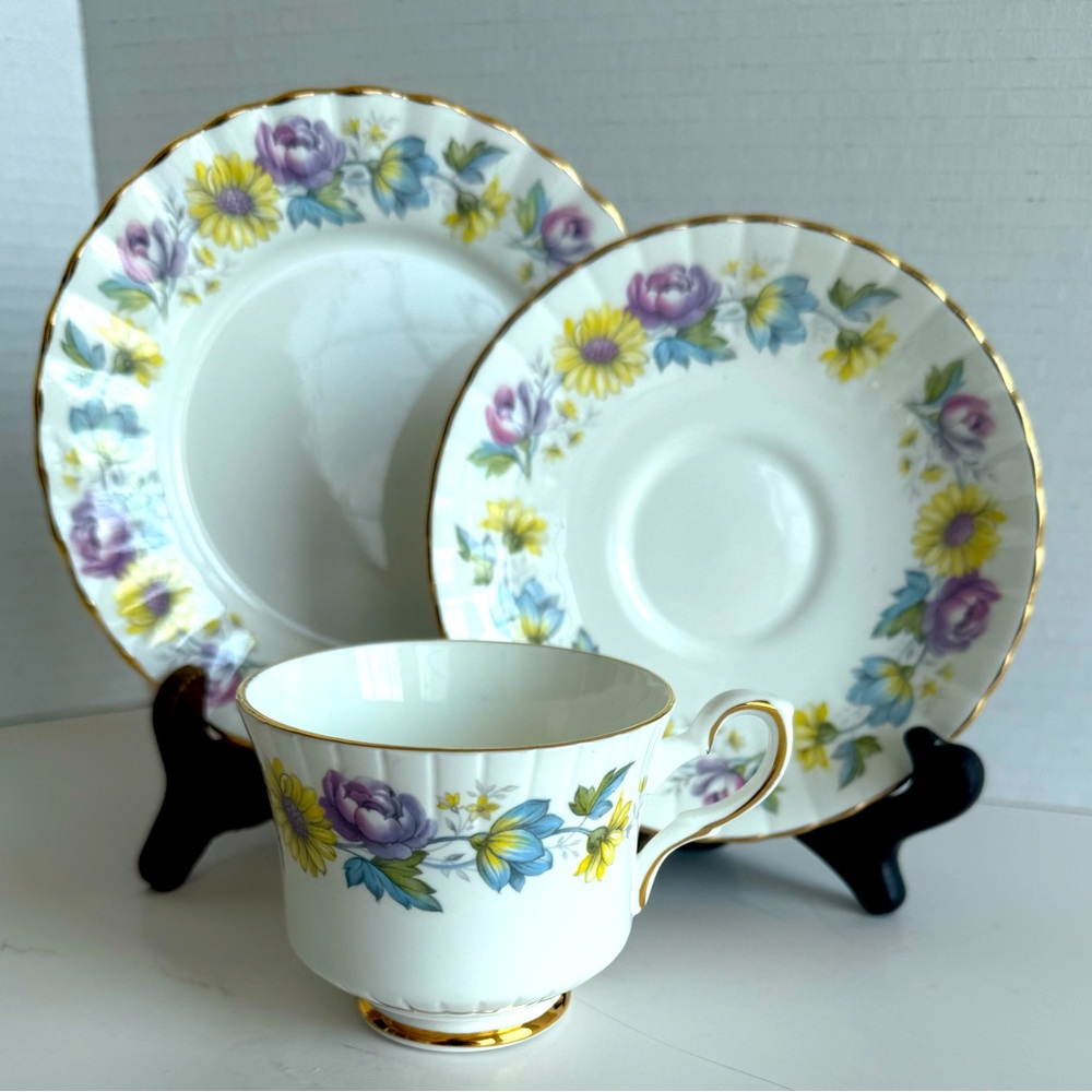 Royal Stafford Fine Bone China “Day Dreams” Trio Teacup Saucer Dessert Plate